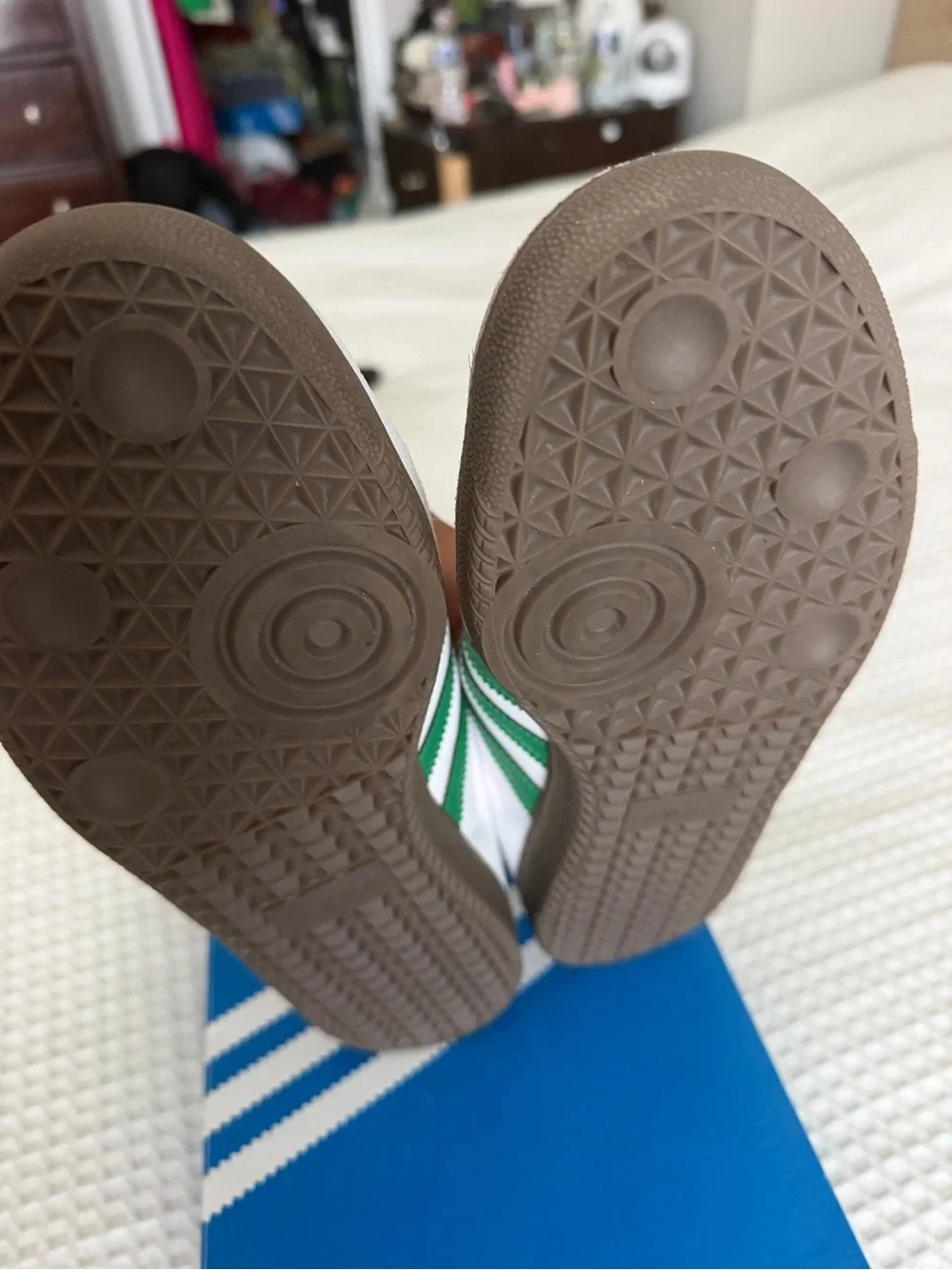 Worn once. Men’s Samba OG White and Green Size 9.5